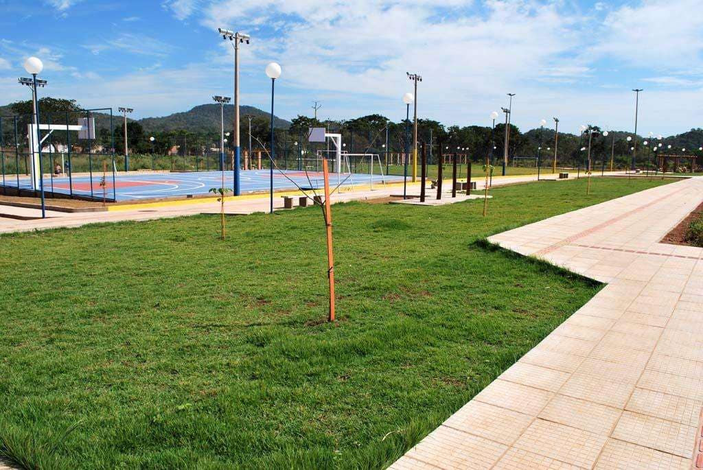 Moradores de 2 quadras do Ana Brites vão receber matrículas dos imóveis