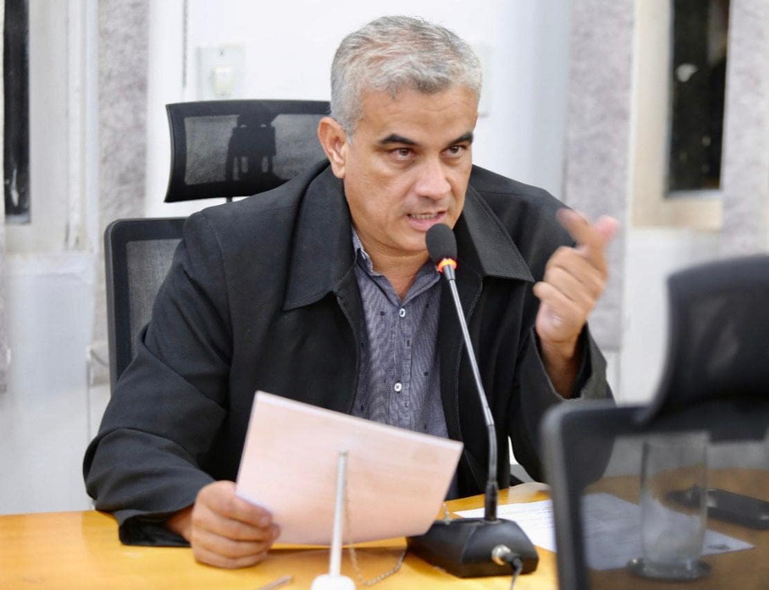 Vereador reivindica serviços de manutenção do sistema de iluminação pública da Cacimba