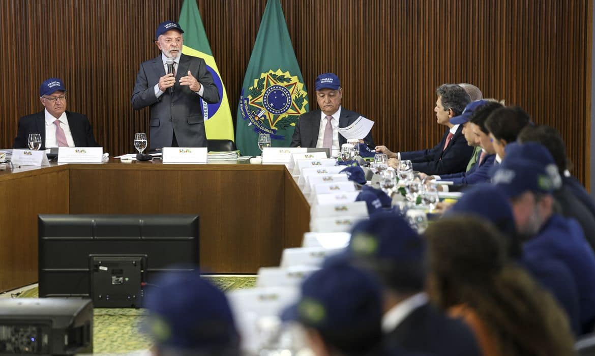 Lula reafirma soberania e rejeita ofensas em meio a tarifaço dos EUA