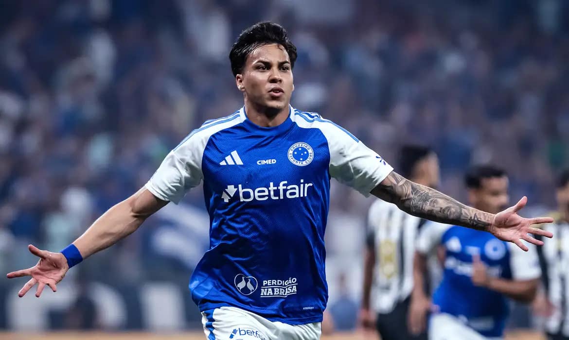 Kaio Jorge decide e Cruzeiro elimina Atlético-MG rumo às semifinais da Copa do Brasil