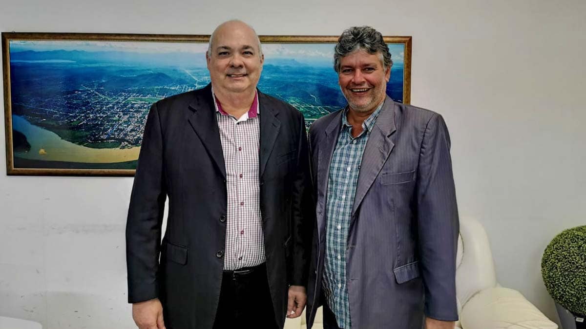 Após mudança de partidos, vereadores definem apoio a pré-candidato de Corumbá
