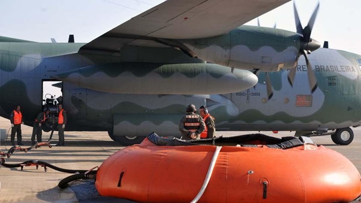 Hércules já utilizou mais de 96 mil litros de água no combate às queimadas no Pantanal