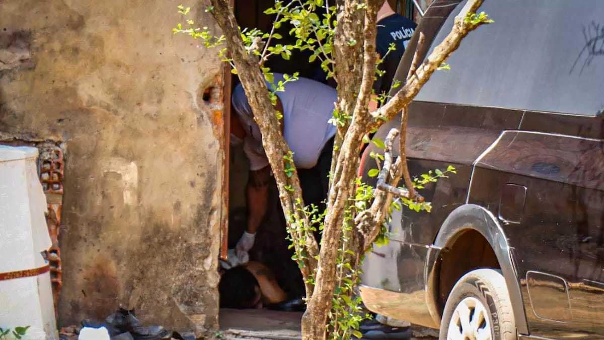 Homem é preso e confessa assassinato de sogro por conta de “desaforos”
