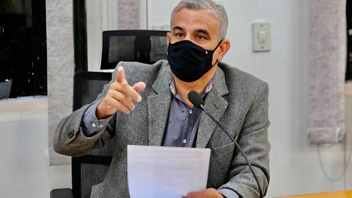 Vereador pede extensão da rede de energia e iluminação pública em bairros de Corumbá