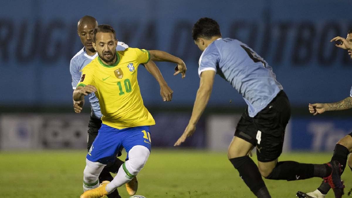 Brasil enfrenta o Uruguai nesta quinta de olho em vaga na copa do mundo de 2022