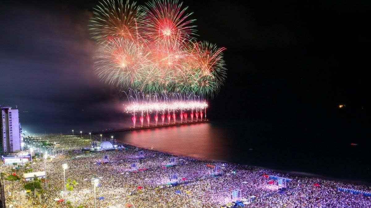 Réveillon é cancelado em sete capitais brasileiras por medo da ômicron