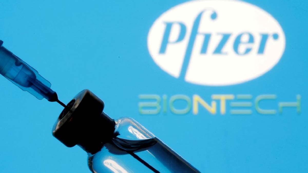 Pfizer diz que proteção contra Ômicron necessita de três doses