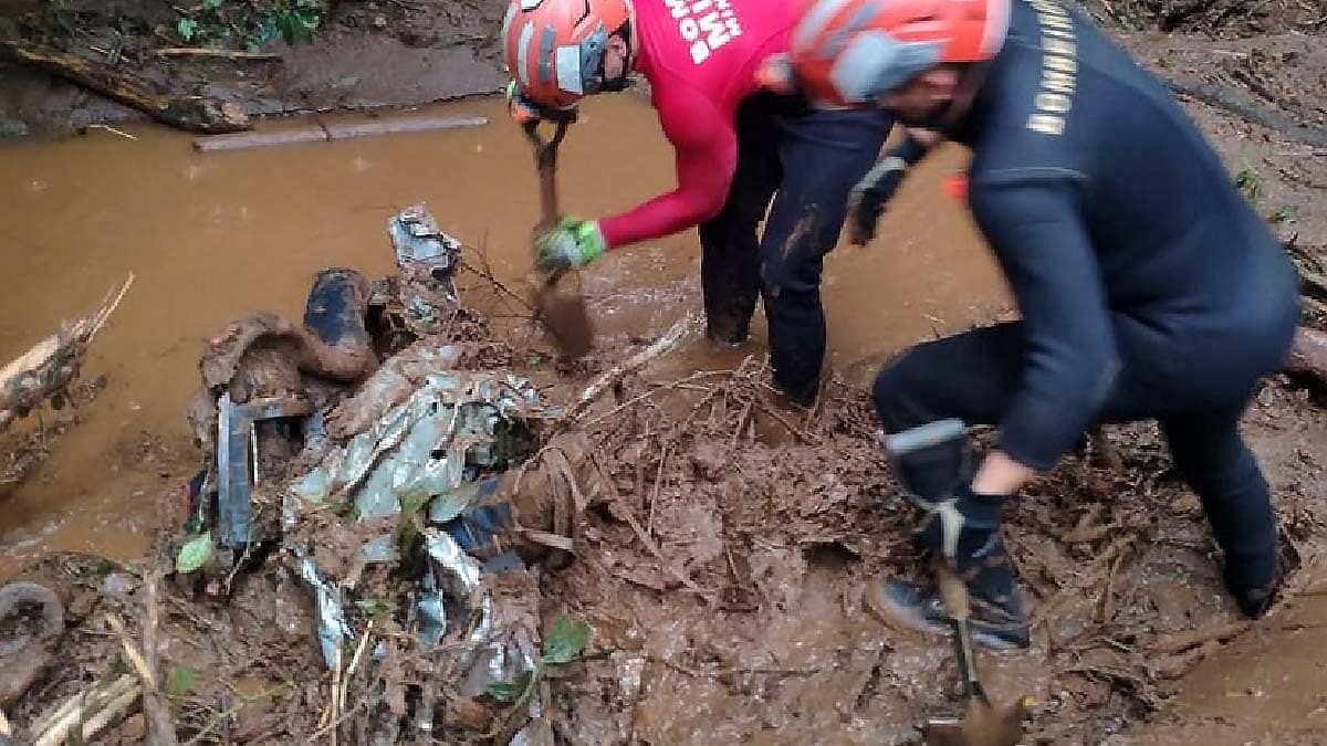 Corpos das cinco vítimas de soterramento em MG são resgatados; Família residia em MS