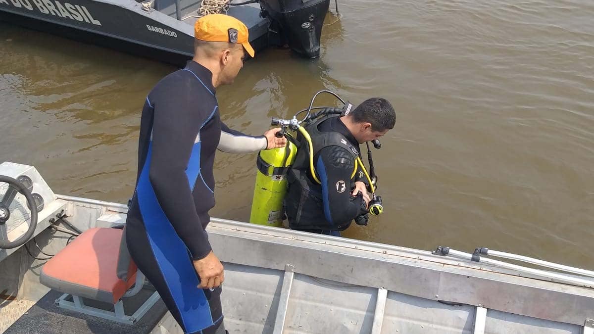 Bombeiros realizam buscas por homem que desapareceu no Rio Paraguai em Ladário