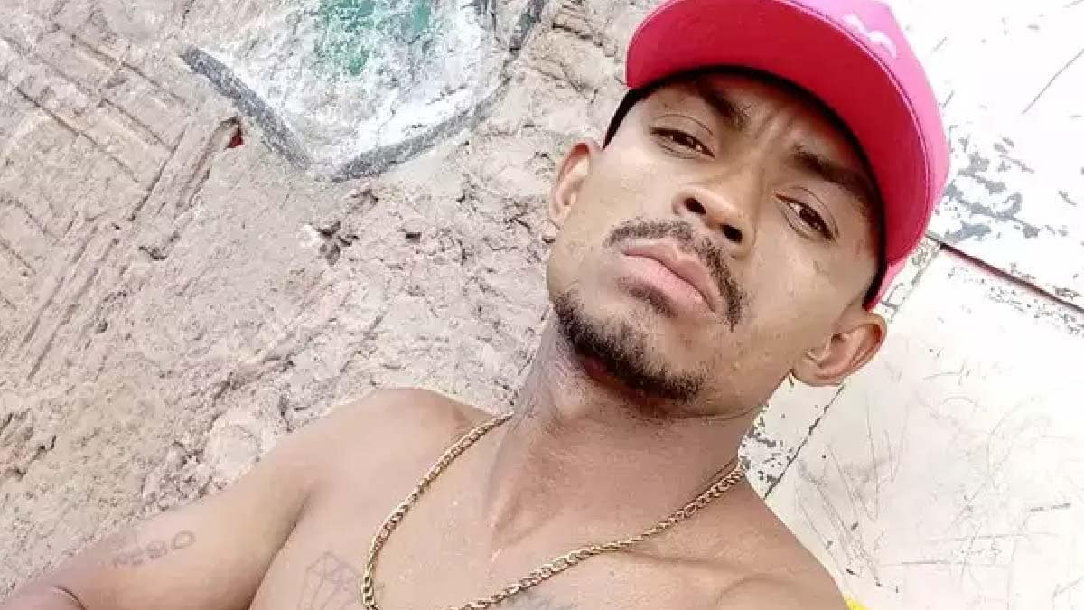 Homem foi golpeado com pelo menos 4 facadas nas costas e abdômen