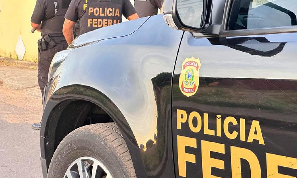 Foragido da Justiça brasileira é preso em Santa Cruz de la Sierra pela FELCN com apoio da Polícia Federal.