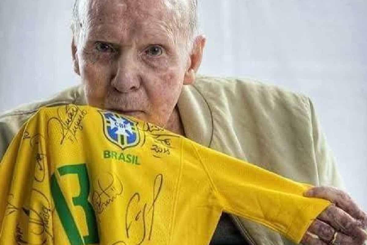 Morre aos 92 anos, o tetracampeão Zagalo, a lenda do futebol brasileiro