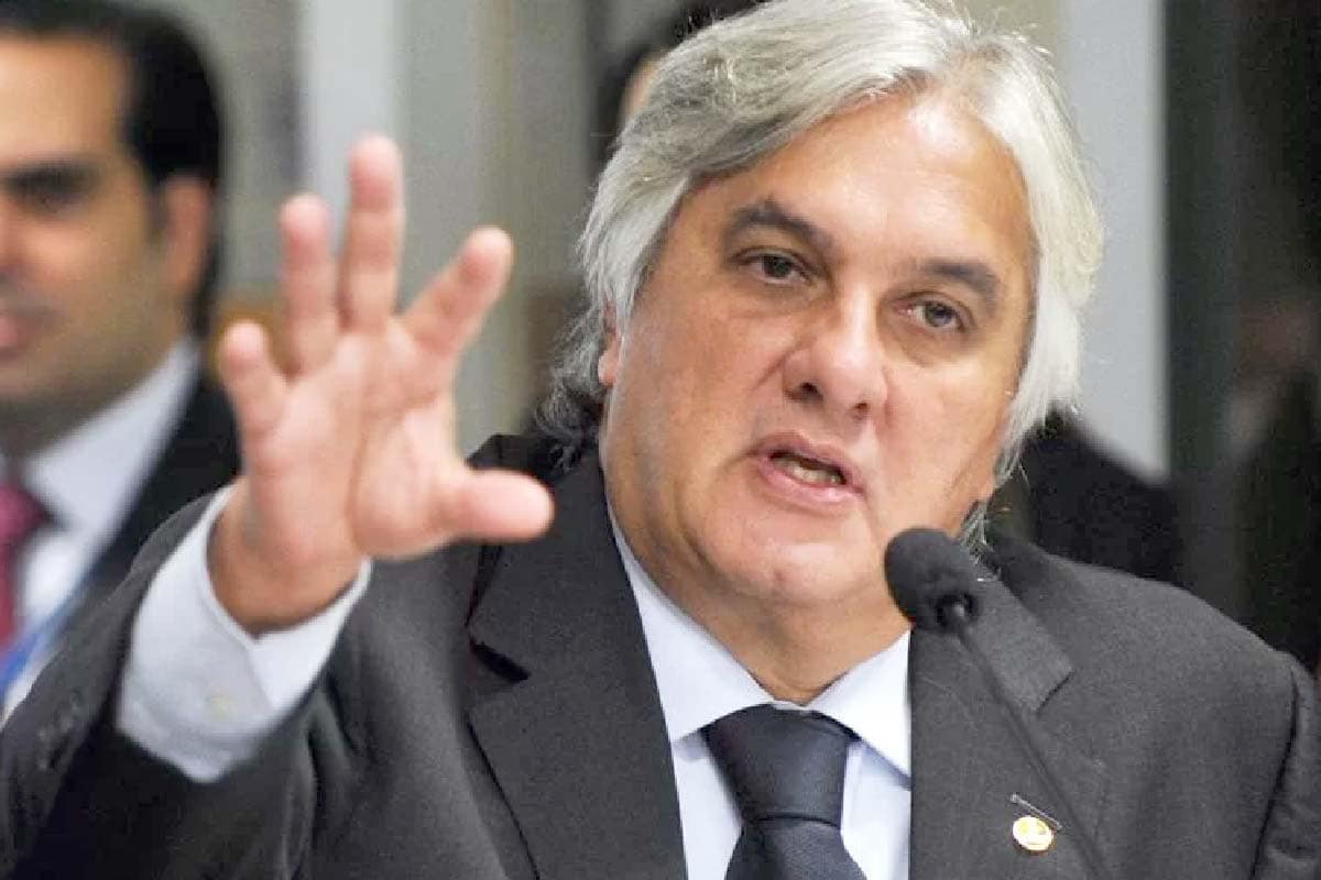 Absolvição de Delcídio volta ser destaque na imprensa nacional