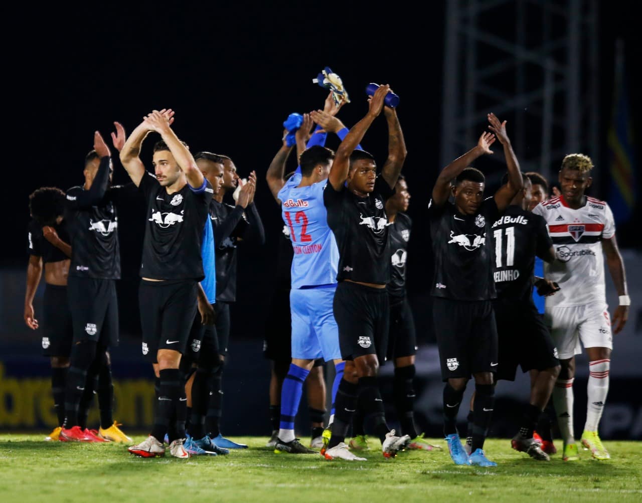 Red Bull Bragantino vence São Paulo em jogo de sete gols e lei do ex