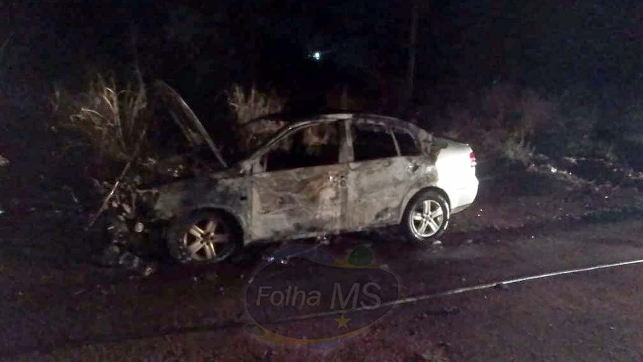 carro incendiado