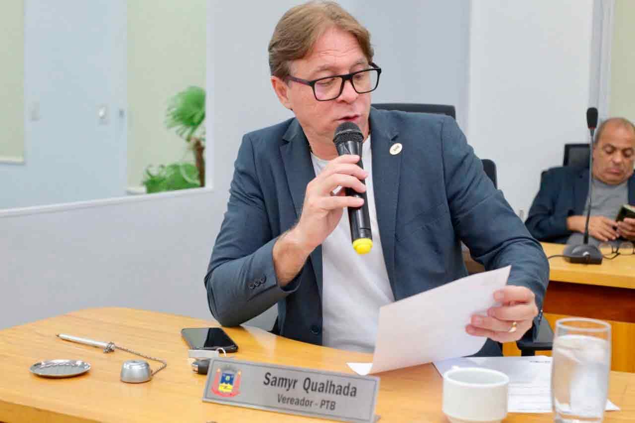 Vereador pede serviços de manutenção do Jardim da Independência