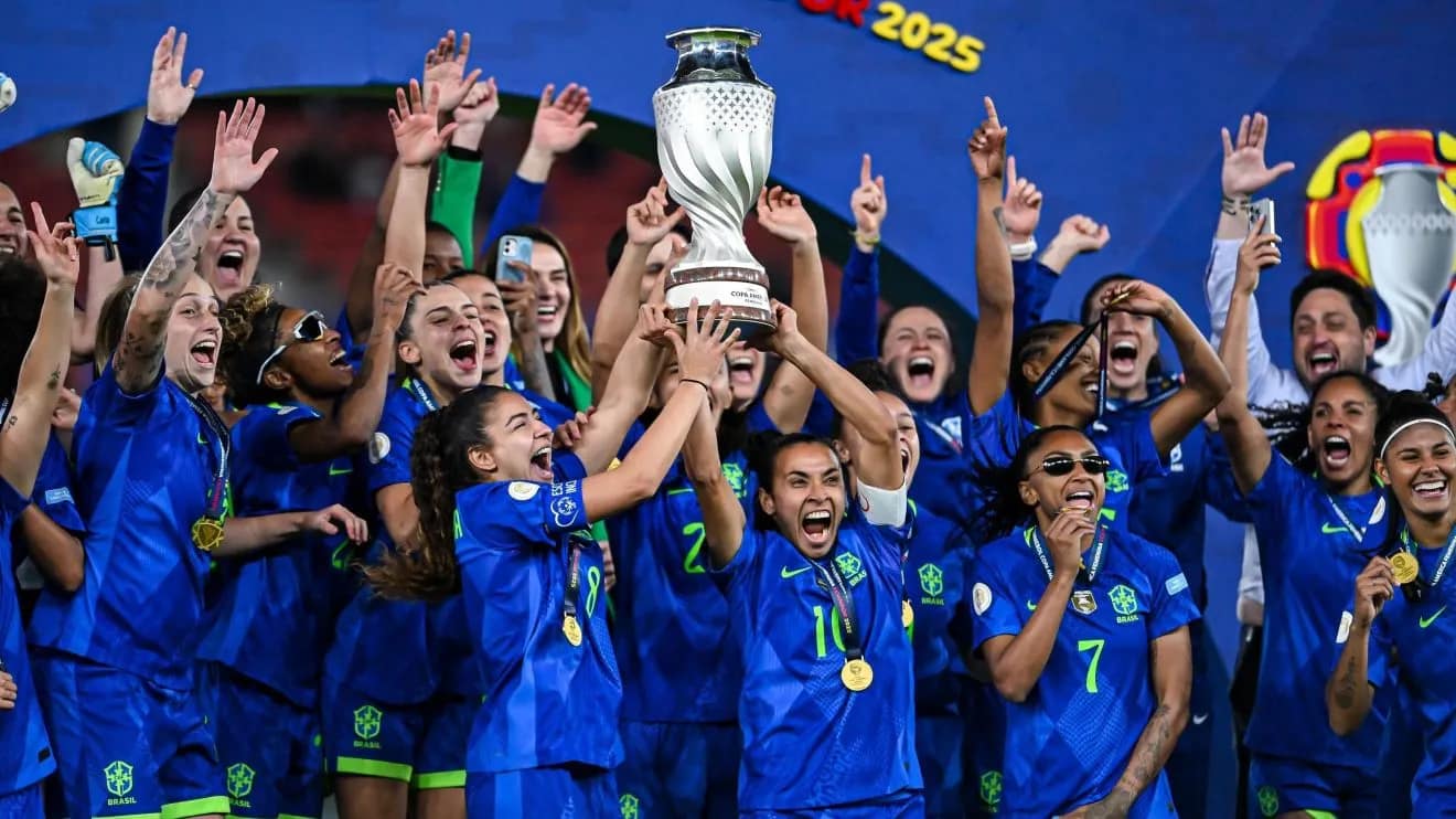 Marta decide, Lorena brilha nos pênaltis e Brasil é campeão da Copa América Feminina pela nona vez.
