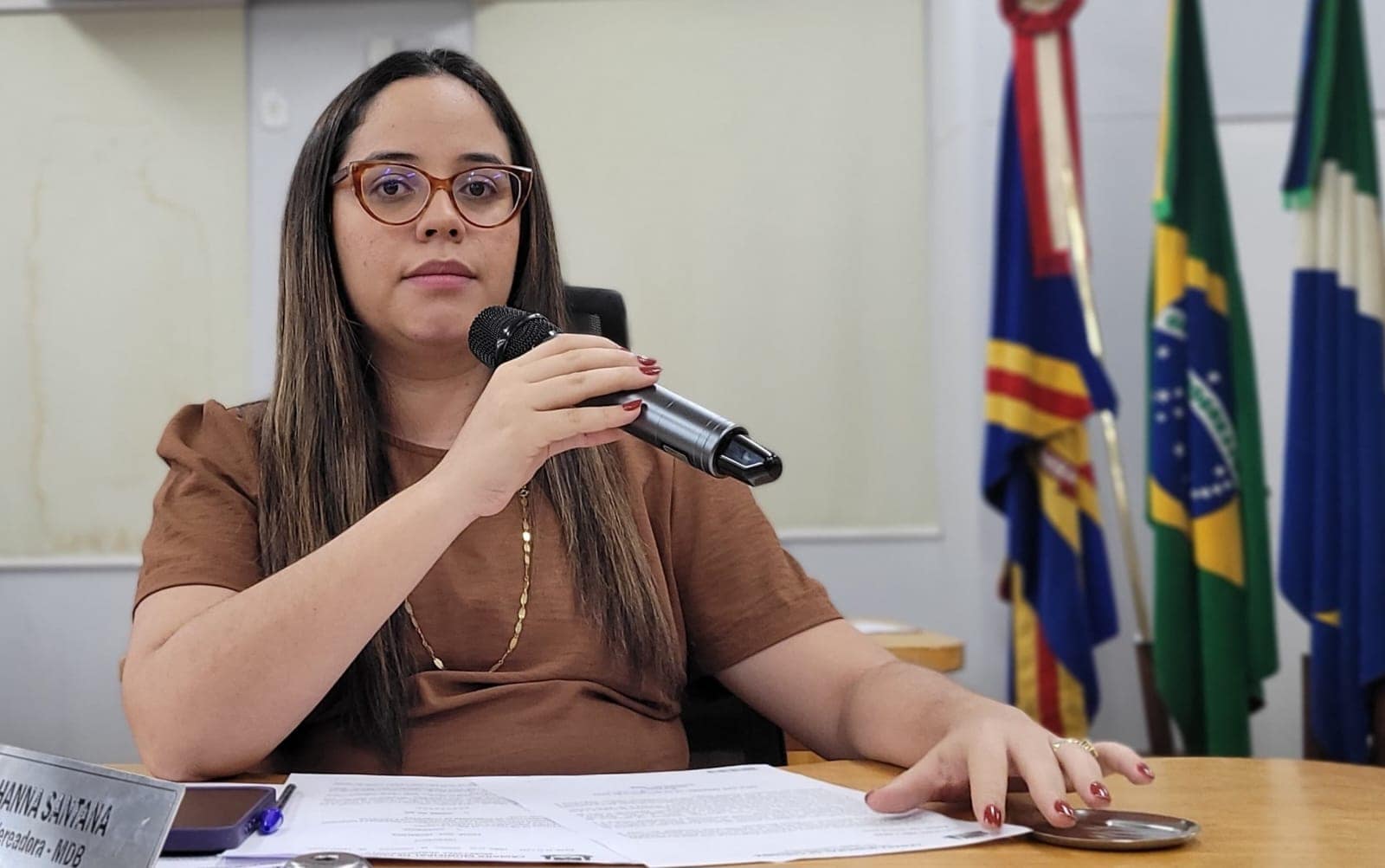 Hanna solicita estudos para pavimentação da Rua Amazonas no Bairro Aeroporto