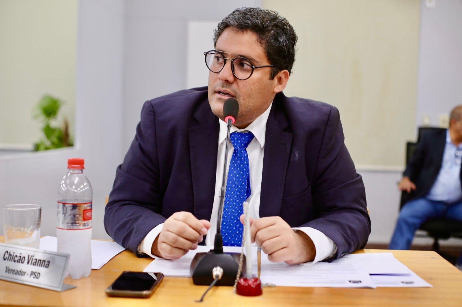 Vereador Chicão Vianna assume Secretaria de Desenvolvimento Econômico de Corumbá. Nomeação foi anunciada pelo prefeito Dr. Gabriel Alves de Oliveira.