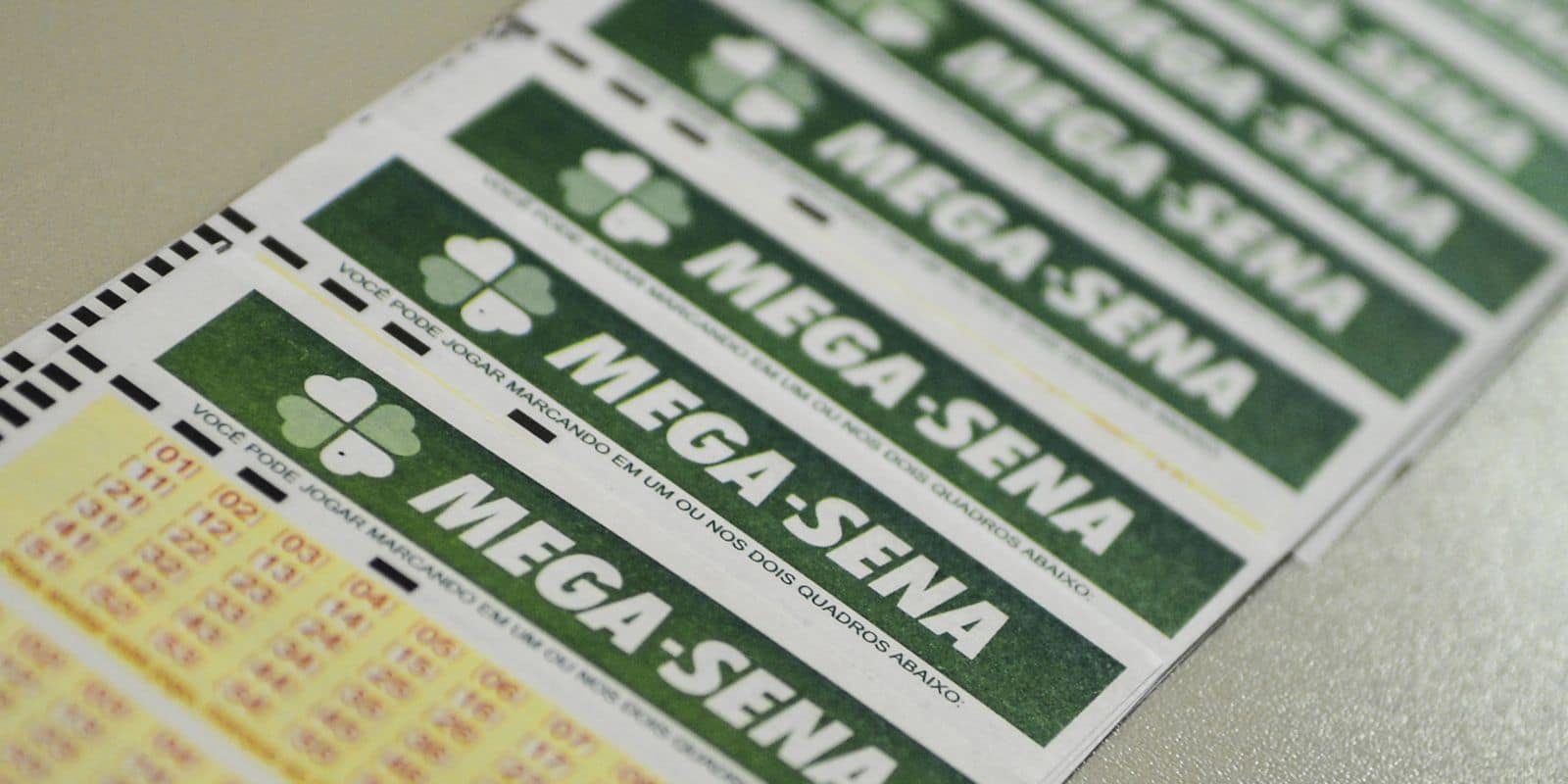 Mega-sena acumula e prêmio vai para R$ 75 milhões