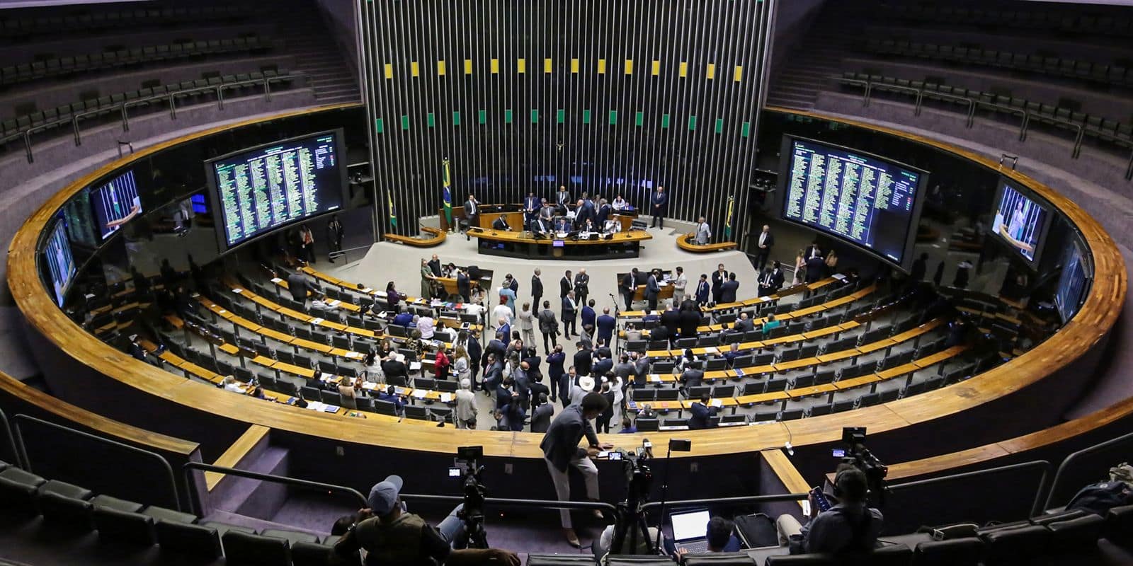 PL que isenta IR até R$ 5 mil será votado na quarta, 1º de outubro