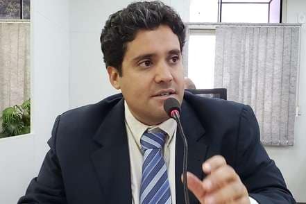 Vereador pede informações ao Governo sobre licitação do transporte de passageiros