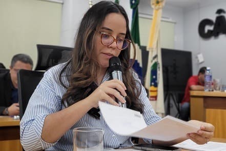 Vereadora solicita reforma completa de praça no bairro Borrowiski