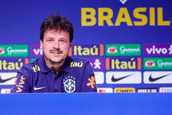 Diniz anuncia primeira convocação da Seleção Brasileira para jogos das eliminatórias