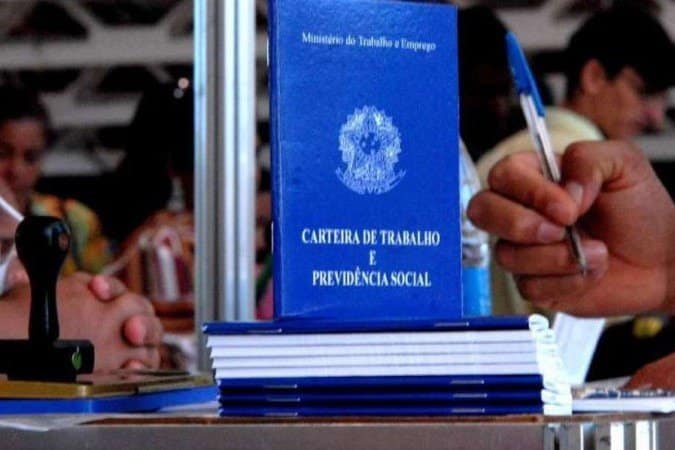 Cenário Pnad Contínua: emprego aumenta, mas renda cai 11%