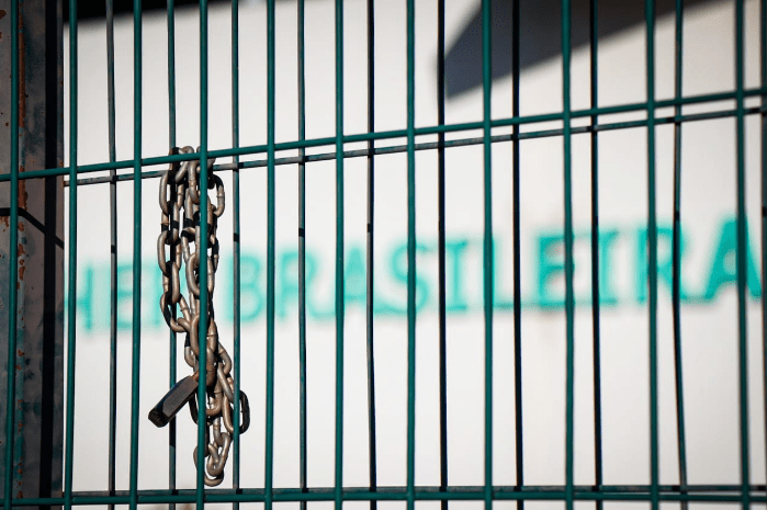 Ex-marido mata casal a tiros dentro de casa em Campo Grande