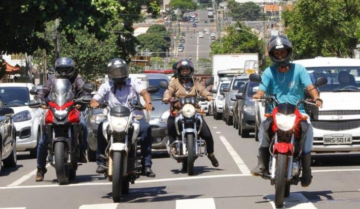 Anistia de IPVA e licenciamento para motos  continua valendo em MS