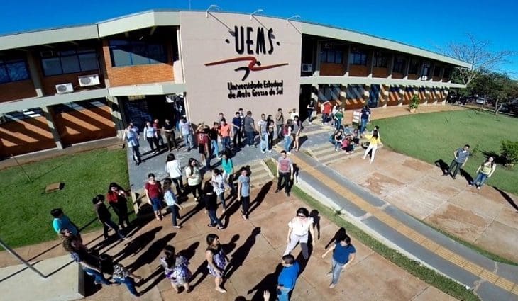 Uems abre inscrições para cursos de três idiomas