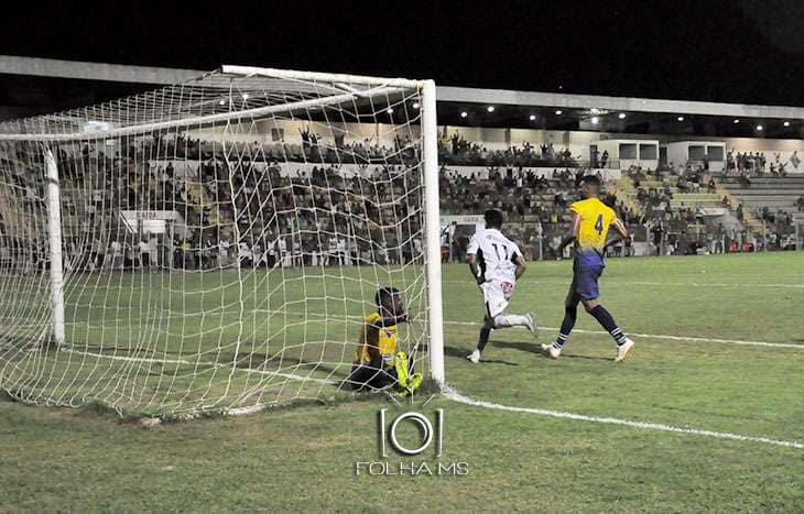 Corumbaense vence na estreia do brasileiro e mantém invencibilidade em casa