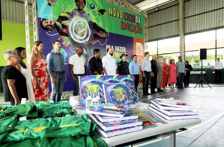 Governo inaugura reforma de escola e anuncia entrega de mais 40 nos próximos meses