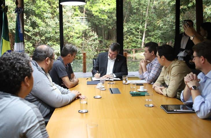 Governo de MS anuncia correção no valor dos plantões para profissionais da Saúde