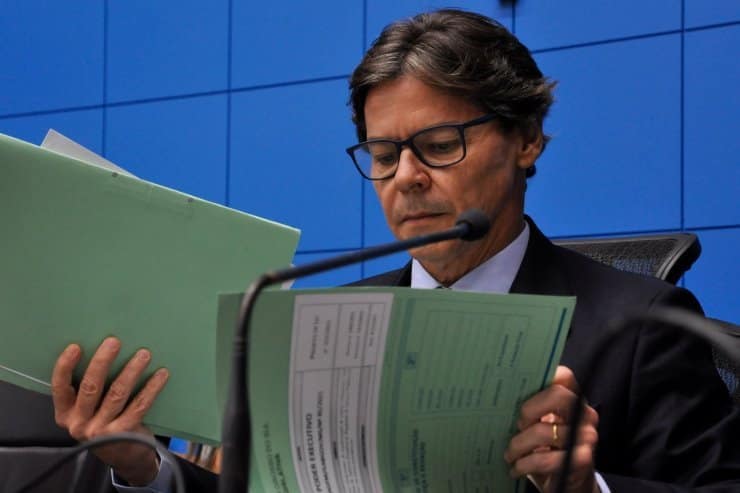 Deputado Paulo Duarte solicita emendas para 10 cidades do MS