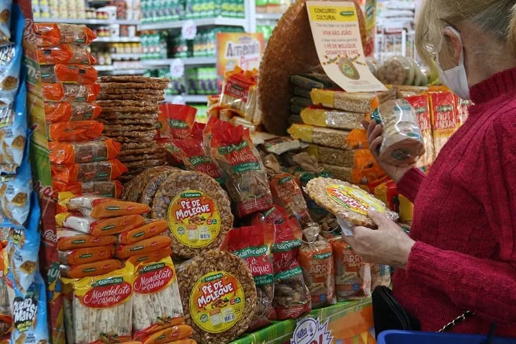 Pesquisa do Procon revela variação de preços de produtos típicos de festa junina em Campo Grande