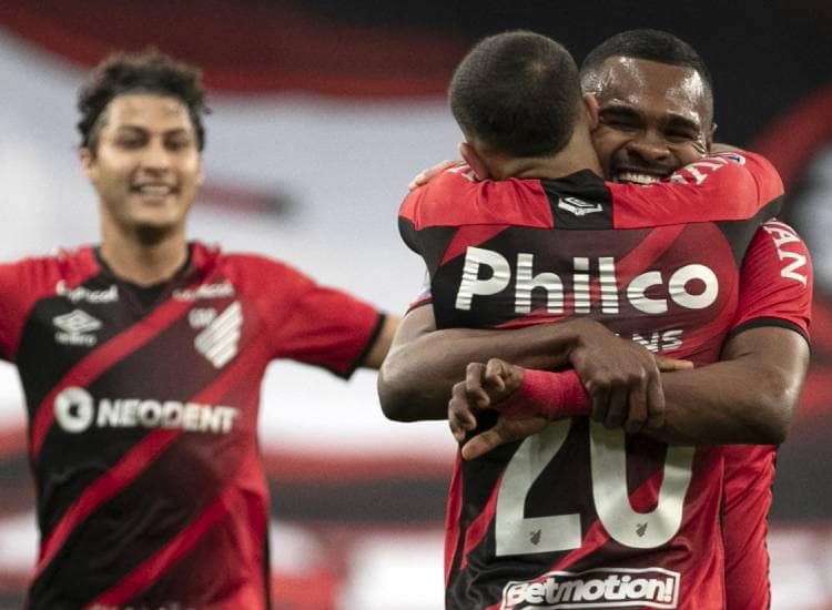 Sul-Americana: Athletico vence e fará final brasileira com o RB Bragantino