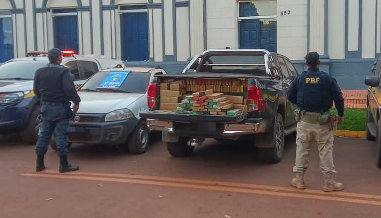 PRF e PM apreendem mais de 2 toneladas de maconha em Bela Vista