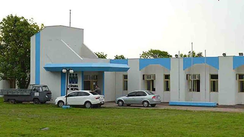 Justiça mantém suspensão de concurso em Ladário até inclusão de cotas raciais de 30% das vagas no edital.