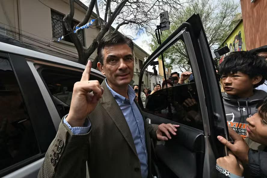 Bolívia elege Rodrigo Paz presidente em segundo turno histórico