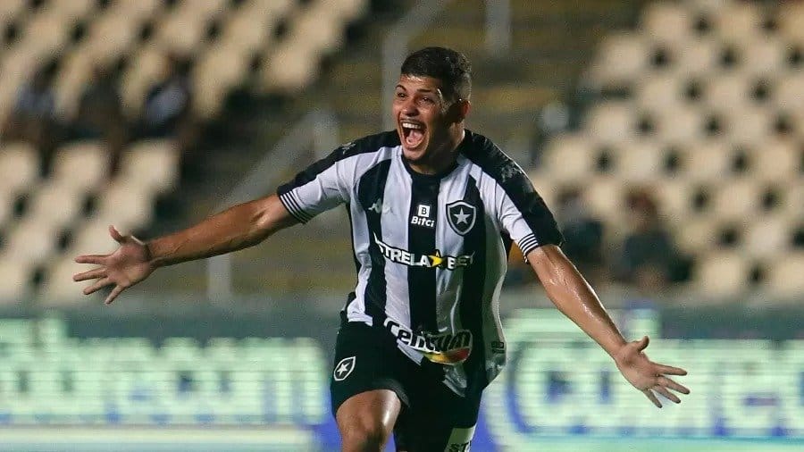 Botafogo vence o Vasco em clássico no Maranhão, com gol do ‘touro’ Erison