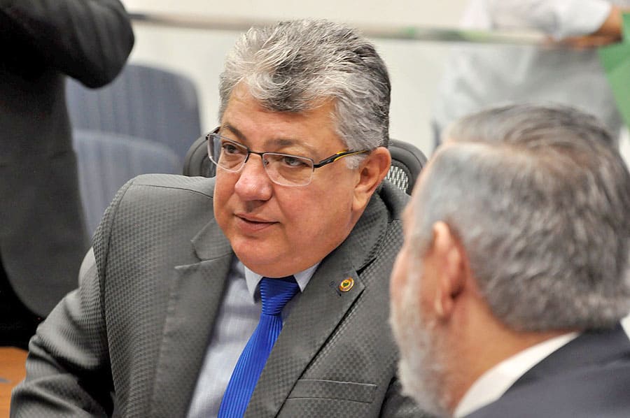 Evander solicita à Febraban que bancos disponibilizem materiais de higiene a clientes