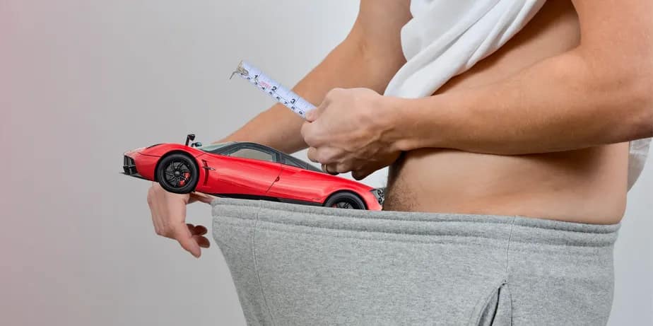 Estudo sugere que carro esportivo e pênis pequeno têm, sim, algo em comum