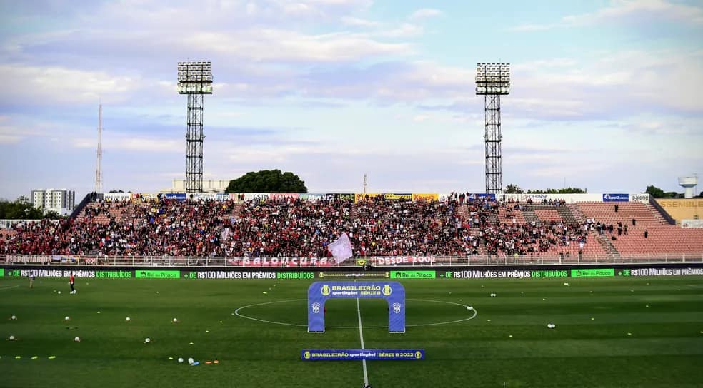 Todos os clubes da Série B do Brasileiro se posicionam contra a redução para três rebaixados